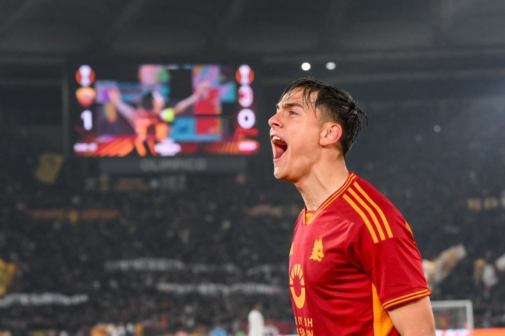 ROME, ITALY - APRIL 18:  Paulo Dybala of AS Roma celebrates after scoring the second goal for his team during the UEFA Europa League 2023/24 Quarter-Final second leg match between AS Roma and AC Milan at Stadio Olimpico on April 18, 2024 in Rome, Italy. (Photo by Fabio Rossi/AS Roma via Getty Images)